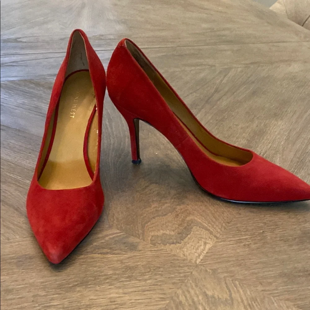 Nine West Red Suede Pumps - Picture 5 of 10